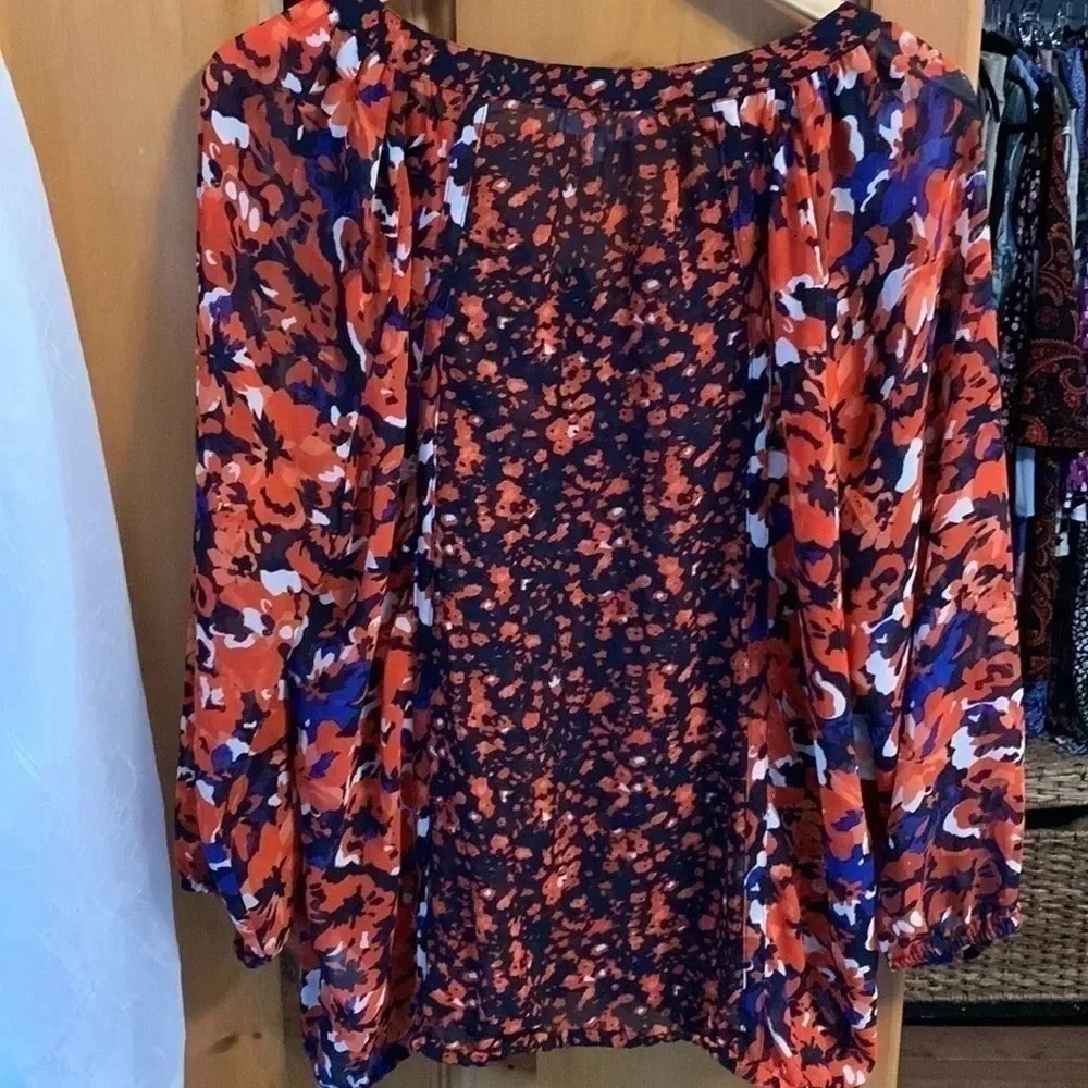 Cleo  L - Picture 6 of 8